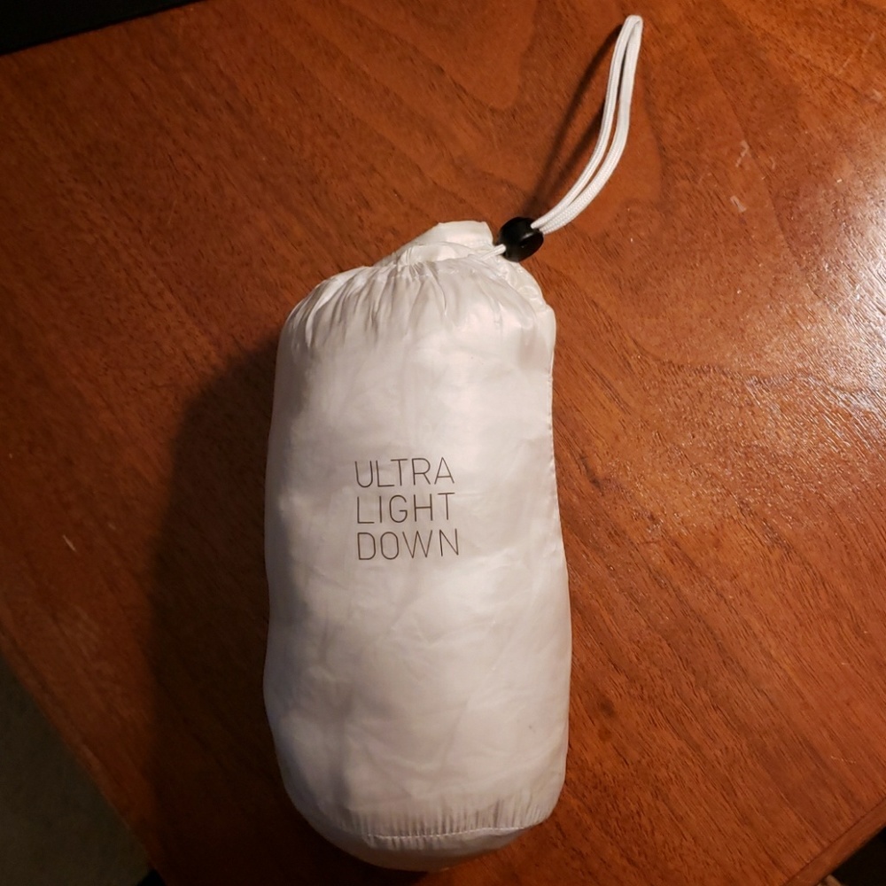 Uniqlo compact women's ultra light down jacket